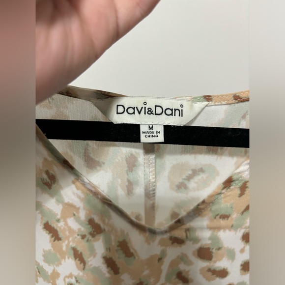 DAVI & DANI oversized top, size M - Picture 2 of 3